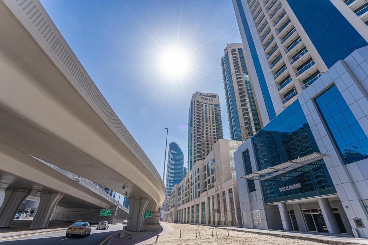 Higuests - Spacious Studio With City Views Near Dubai Mall Bagian luar foto
