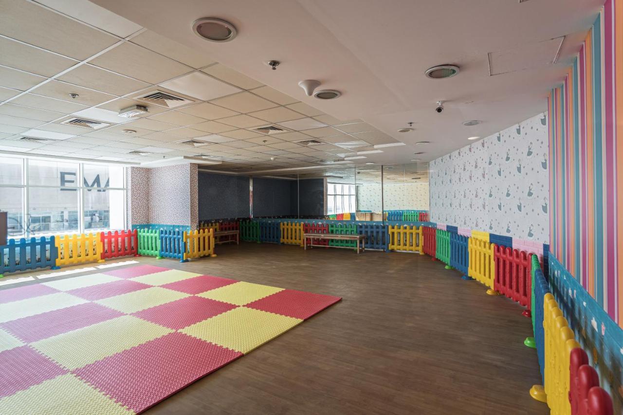 Higuests - Spacious Studio With City Views Near Dubai Mall Bagian luar foto