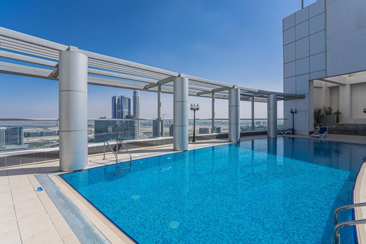 Higuests - Spacious Studio With City Views Near Dubai Mall Bagian luar foto